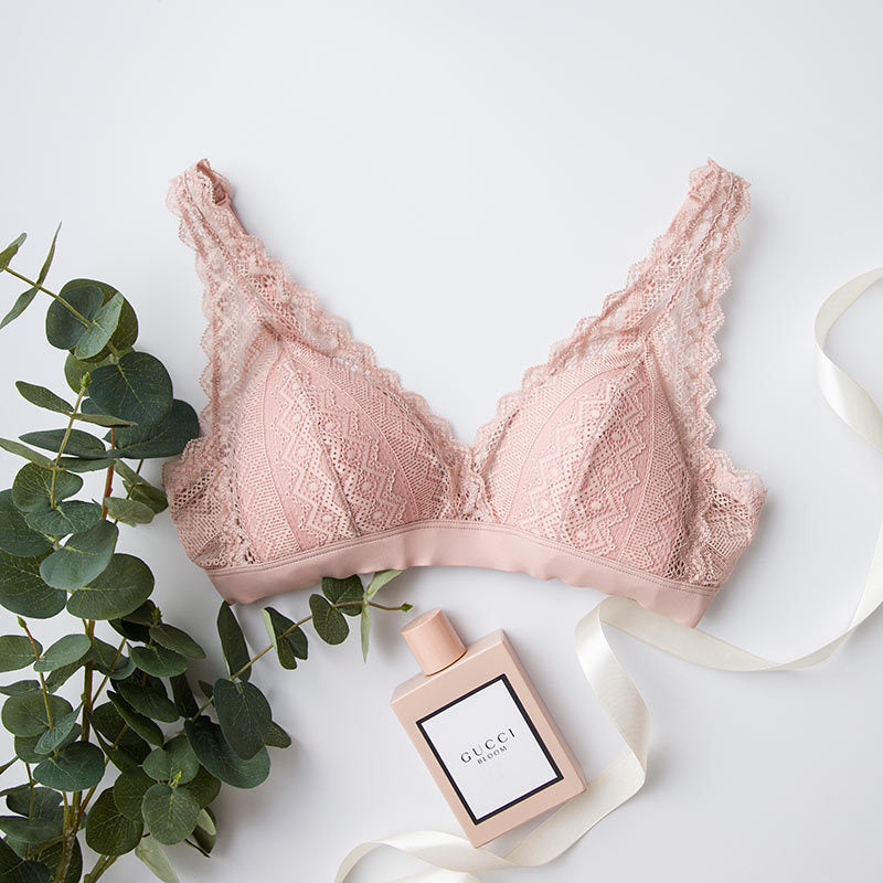 Wireless Romantic Breathable Triangle Lace Mulberry Silk Bras [SKBR0018]