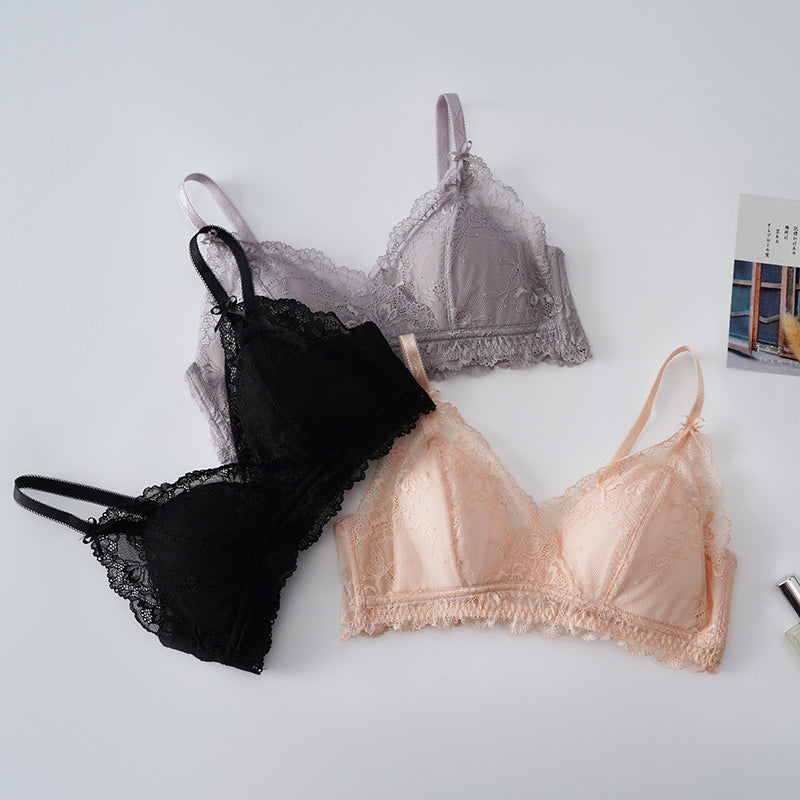 Wireless Romantic Anti Emptied Triangle Lace Mulberry Silk Bras [SKBR0038]