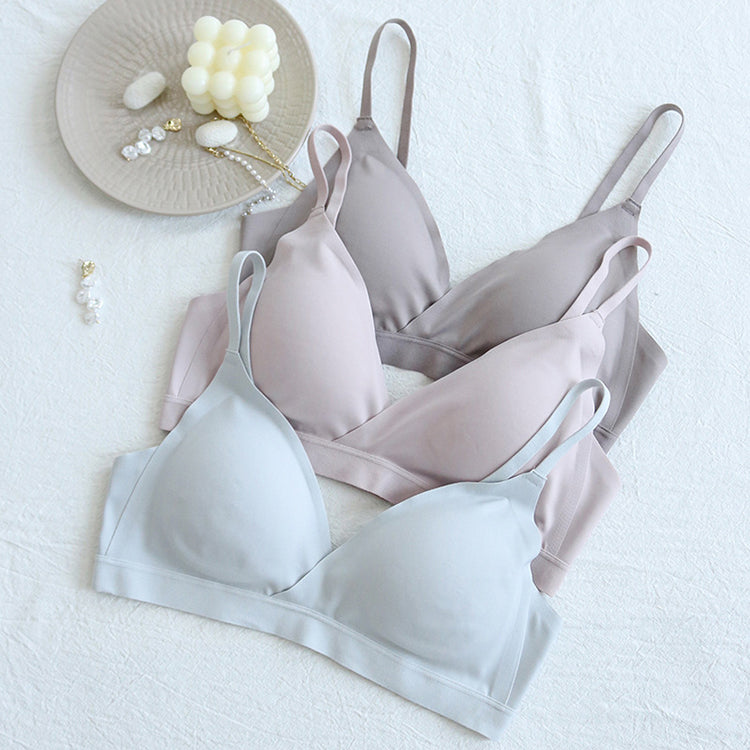 Wireless Romantic Seamless Triangle Mulberry Silk Bras [SKBR0068]