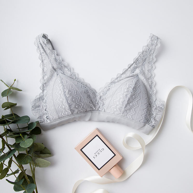 Wireless Romantic Breathable Triangle Lace Mulberry Silk Bras [SKBR0018]