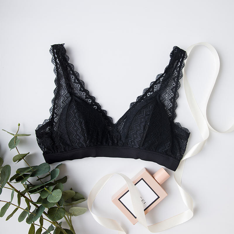 Wireless Romantic Breathable Triangle Lace Mulberry Silk Bras [SKBR0018]