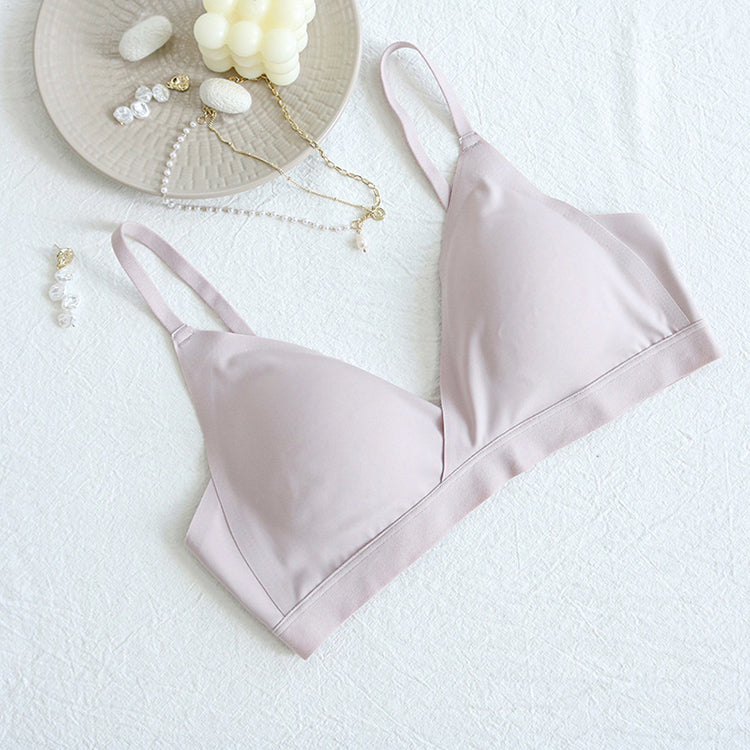 Wireless Romantic Seamless Triangle Mulberry Silk Bras [SKBR0068]