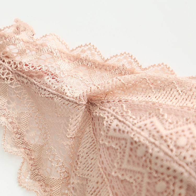 Wireless Romantic Breathable Triangle Lace Mulberry Silk Bras [SKBR0041]