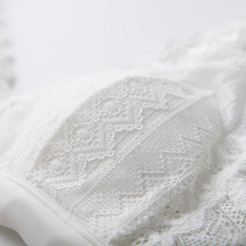 Wireless Romantic Breathable Triangle Lace Mulberry Silk Bras [SKBR0018]